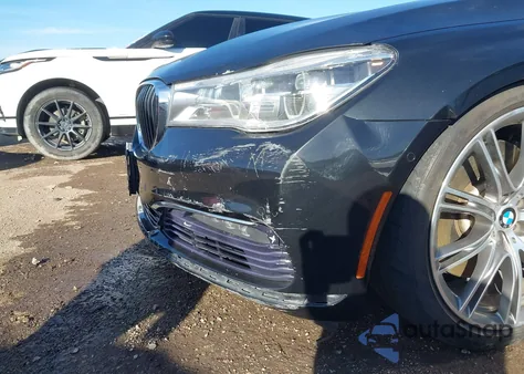 2017 BMW 750I из США, поврежденный, VIN WBA7F0C50HGM21415